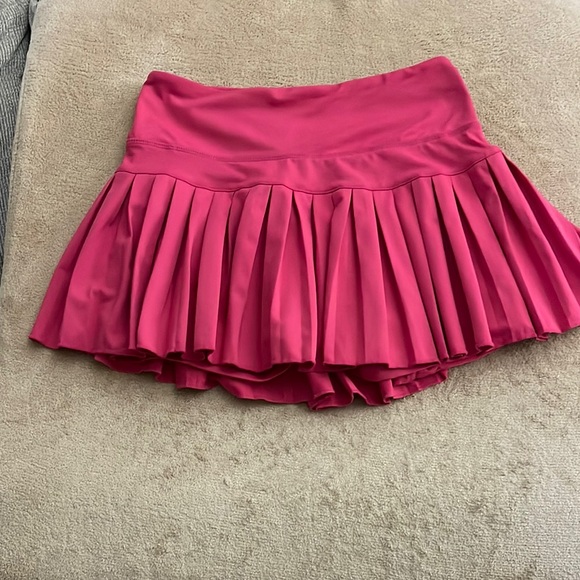 Gold Hinge Pants - Gold Hinge Vibrant Pink Pleated Skort with Wide Waistband
